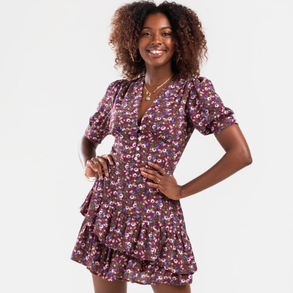 Francesca's Collections Dresses & Skirts - FRANCESCA’S Penelope Floral Ruffle Mini Dress
